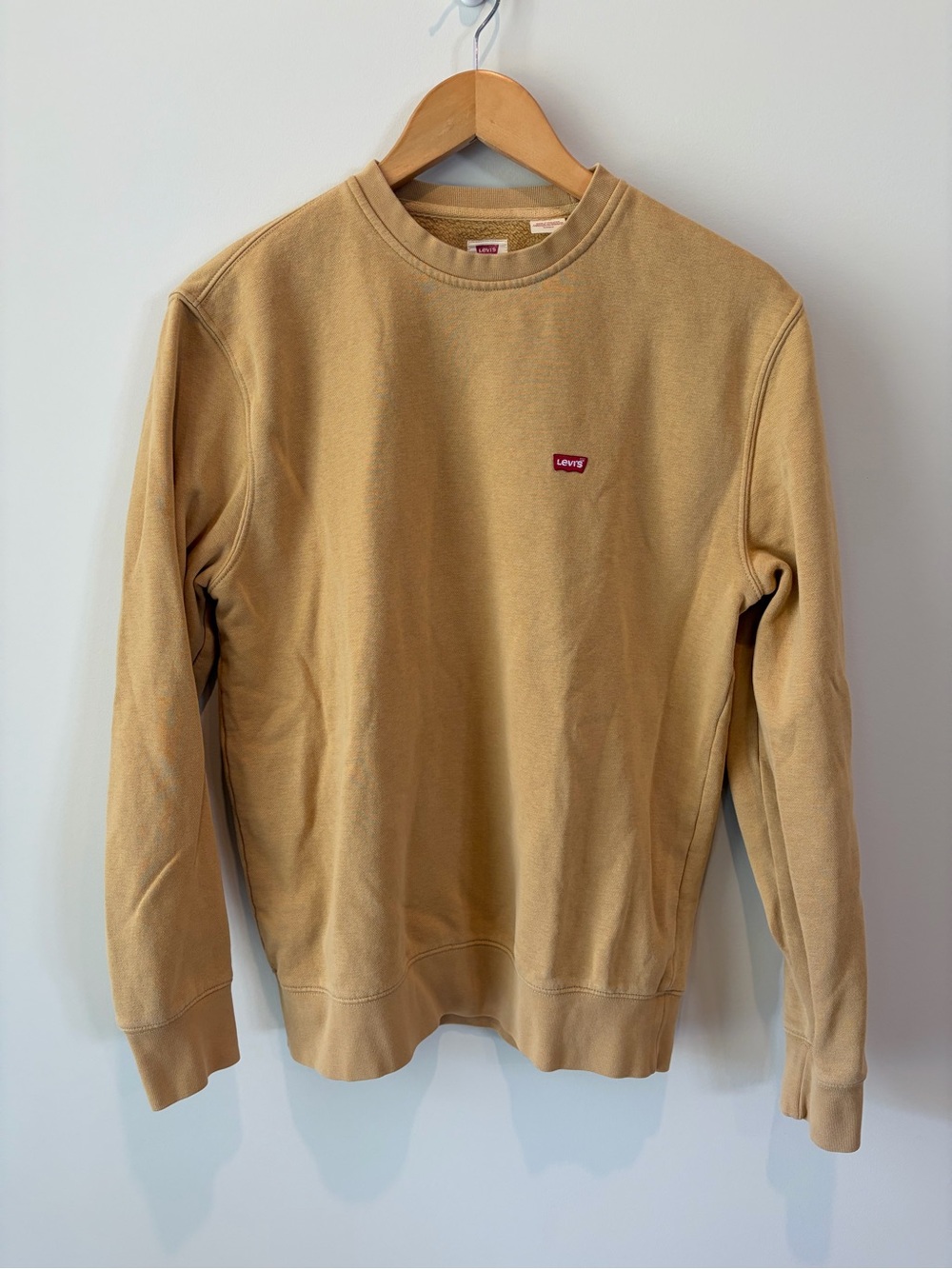 Levi's Men's Crewneck Sweatshirt in Tan